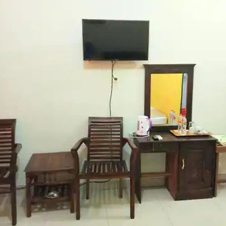 Reddoorz At Hotel Nuansa Ngawi Exterior foto